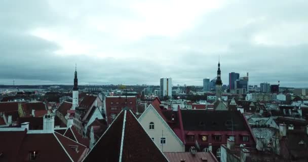 Fotografier Flygfoto Över Tallinns Tak Och Byggnader Gamla Stan Julen — Stockvideo