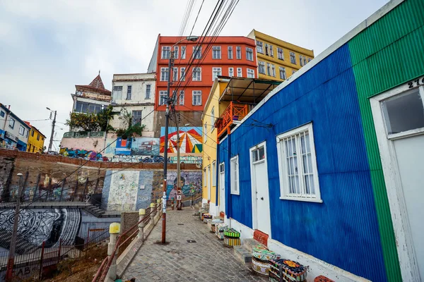 Valparaiso Chile Marca 2020 Kolorowe Budynki Jasnym Malowaniem Ulicy — Zdjęcie stockowe