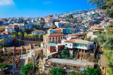 Valparaiso, Şili - 09 Mart 2020: Ana Mezarlıktaki Mermer Heykeller