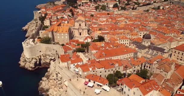 Video Veduta Aerea Della Città Vecchia Fortificazione Tetti Rossi Dubrovnik — Video Stock