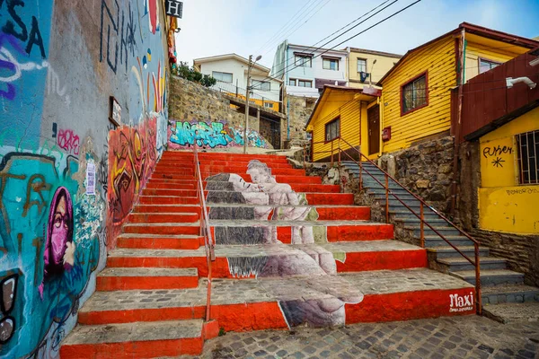 Valparaíso Chile Março 2020 Escadas Encantadoras Coloridas Nas Colinas — Fotografia de Stock