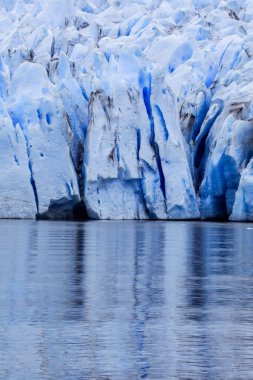 Cordillera del Paine, Şili yakınlarındaki Güney Patagonya Buz Sahası 'na yakın olan Gri Buzul' a yaklaş.