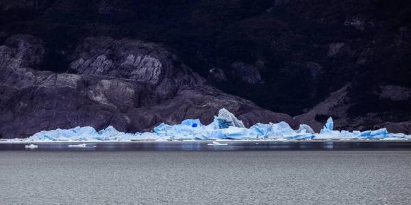 Kousek Ledu Jezeře Gray Blízkosti Šedého Ledovce Jižním Patagonském Ledovém — Stock fotografie