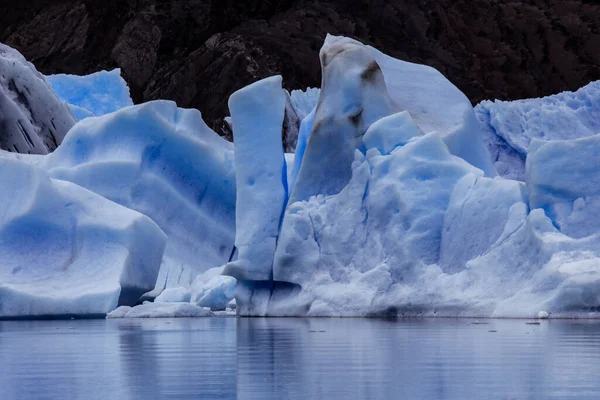 Kousek Ledu Jezeře Gray Blízkosti Šedého Ledovce Jižním Patagonském Ledovém — Stock fotografie