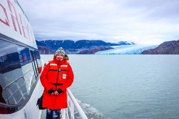 Glaciar Gray Chile Marzo 2020 Turista Feliz Sonriente Barco Glaciar — Foto de Stock