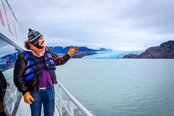 Glaciar Gray Chile Marzo 2020 Turista Feliz Sonriente Barco Glaciar — Foto de Stock