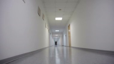 uzun office koridor