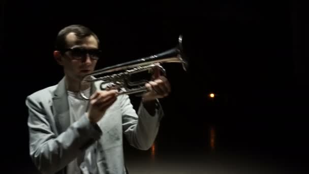 Jazz trumpet player — Stock Video