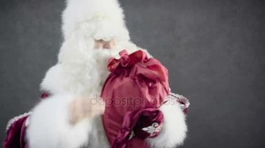 Zorba kötü Noel Baba be gösterir.