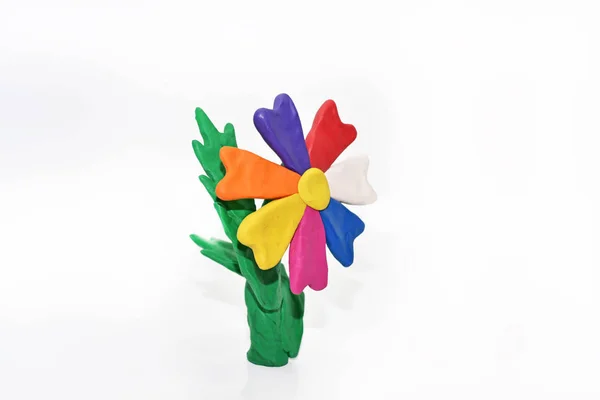 Kwiat wykonany z plasteliny. — Zdjęcie stockowe