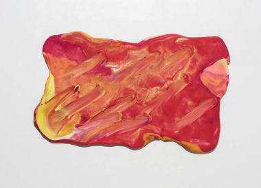 Arka plan oynamak çamurdan yapılmış.