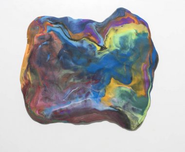 Arka plan oynamak çamurdan yapılmış.