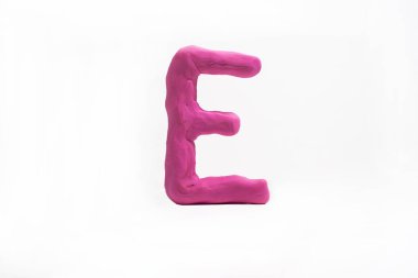 Latin alfabesi oynamak çamurdan yapılmış.