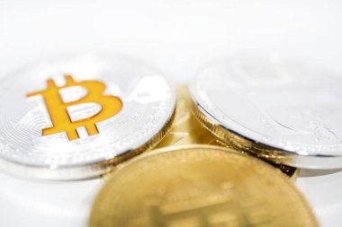 Soyut fotoğraf cryptocyrrency. Bazı cryptocurrency paralar mans el.