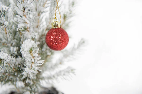 Foto abstracta de Navidad. Decoración navideña con pequeños elementos de diseño. Feliz año nuevo 2020 ! — Foto de Stock