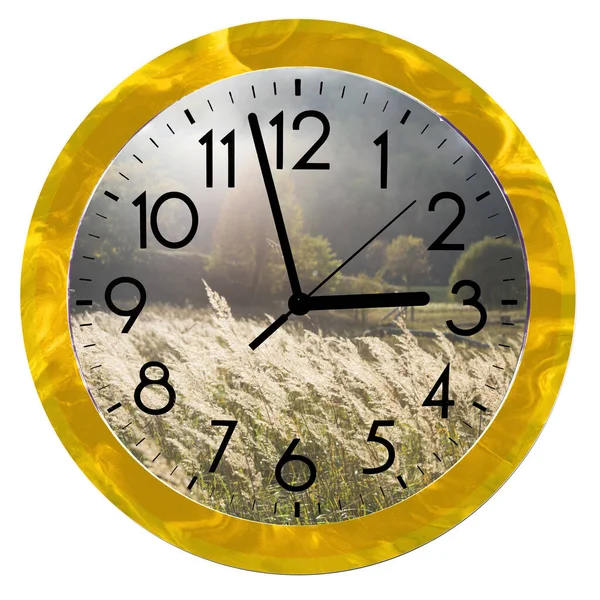 Daylight Saving Time Годинник "Стіна" відправляється в літній час (+ 1). Поверніть час уперед. — стокове фото