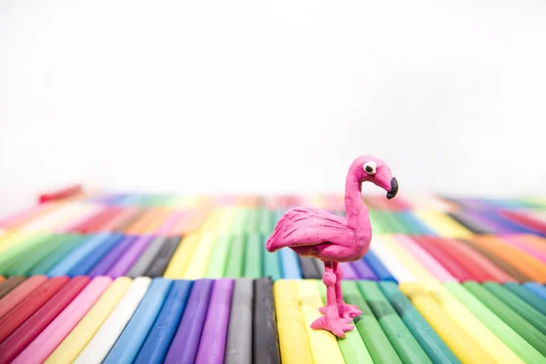 Juega Animales Barro Flamingo Sobre Fondo Coloreado — Foto de Stock