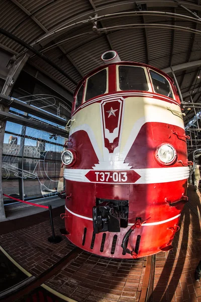 Une Locomotive Rouge Grande Vitesse Époque Soviétique Avec Une Étoile — Photo