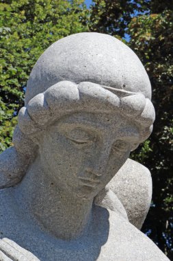 Taş melek. Heykel. Kiev, Ukrayna.