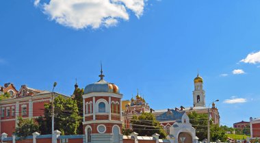 Iversky Bayan manastırda Samara yaz gününde