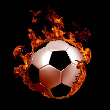 resmi futbol topu siyah arka plan karşı alevler ateş