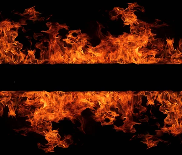 Yangının neden olduğu fırtına doku. Bokeh sinek ateş, siyah arka plan üzerinde ışıklar