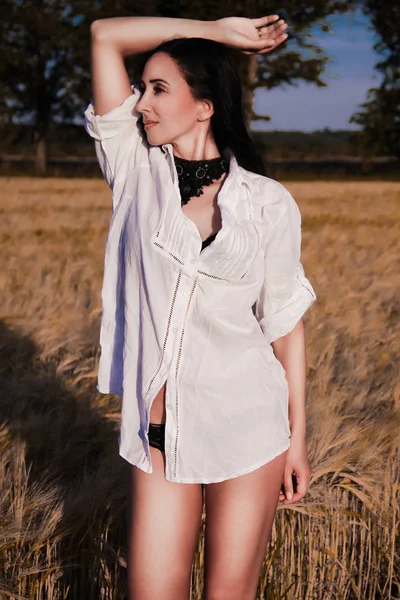 seksi kadın yaz peyzaj