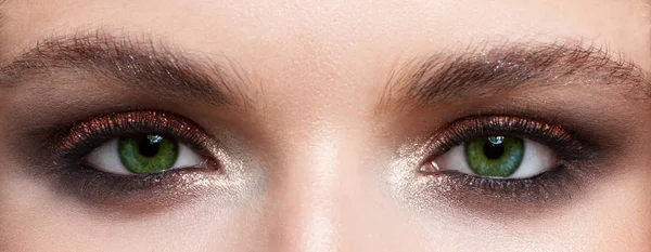 Schöne Weibliche Augen Aus Nächster Nähe — Stockfoto