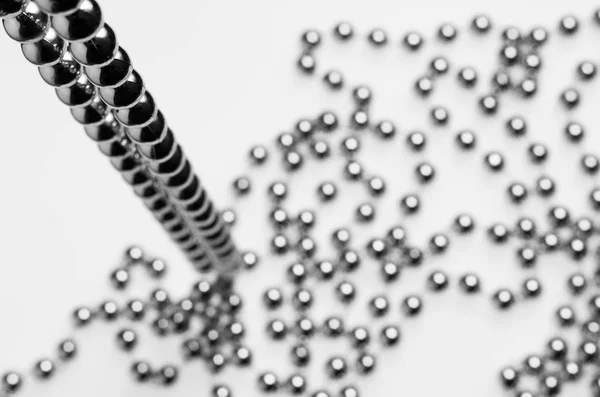 Noel süslemeleri için plastik altın boncuk uzun bir konu