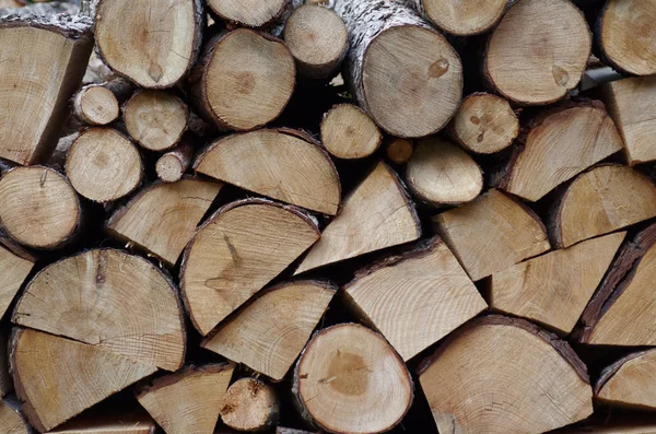 Yakacak odun yığını emretti