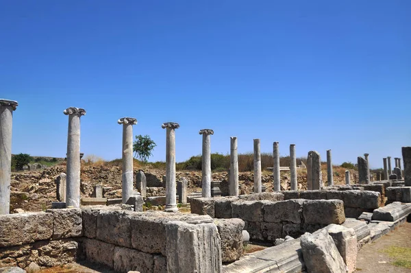 Ruinerna av den antika anatoliska staden Perge (Perga) i Turkiet — Stockfoto