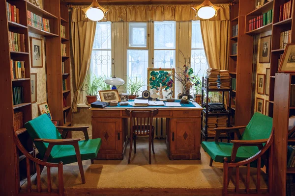 Çocuk Kütüphane No 266, ünlü Sovyet çocuk yazar yazarlar Peredelkino Köyü Korney Chukovsky'in 1957 yılında inşa edilmiş. Moscow region, Rusya Federasyonu.