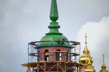 Sergiyev Posad Manastırı Pyatnitskaya Kulesi yeniden inşası. Sergiyev Posad, Rusya Federasyonu