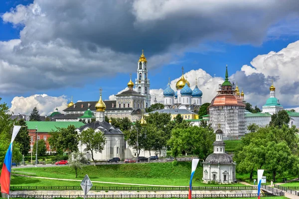 Sergiev Posad monastery (Trinity Lavra of St. Sergius). Sergiev Posad, Golden ring, Russia — Stock Photo, Image