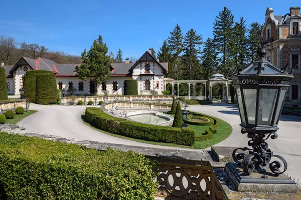 Hermesvilla, eski av alanı Habsburg asaleti saray avlusu. Viyana, Avusturya.