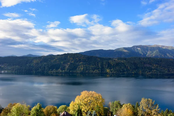 Tidig Morgon Spa Stad Millstatt See Utsikt Över Bergskedjan Alperna — Stockfoto