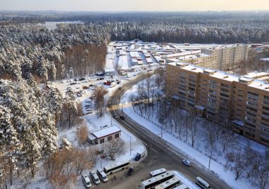 Şehir Balashikha kışın kar yağışı sonra. Moscow region, Rusya Federasyonu.