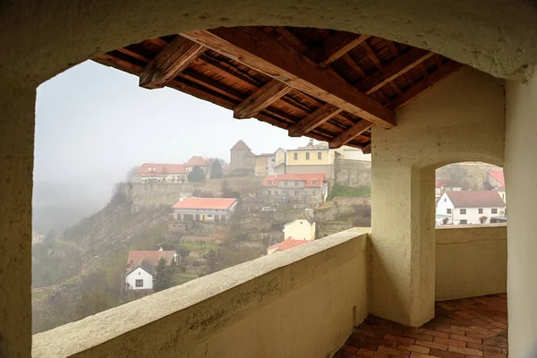 Vista aérea de Znojmo vista da plataforma de observação da capela de São Venceslau. Znojmo, República Checa — Fotografia de Stock