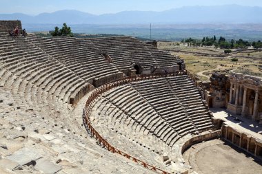 Antik Hierapolis şehrinin amfitiyatrosu. UNESCO Dünya Mirası Alanı. Pamukkale, Denizli ili, Türkiye