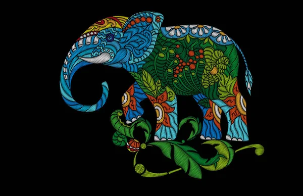 Borduurwerk Indische olifant, versierd met bloemen en bladeren. V — Stockvector