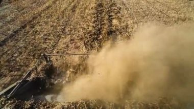 Hasat birleştirin. Kolza tohumu alan. Tecavüz hasat. Kabin görüntülemek.