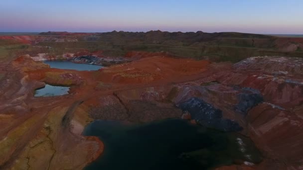 Artificial lake in a waste mine. Environmental pollution. Ecological problem. — Stock Video