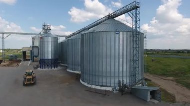 Tahıl depolama karmaşık.