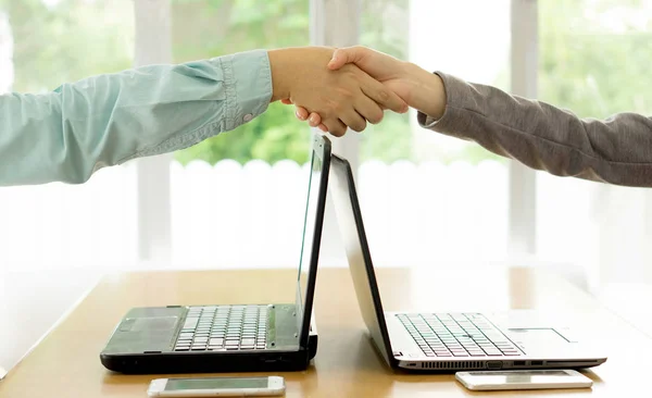 Photo of handshake of business partners after striking deal — Stock Photo, Image