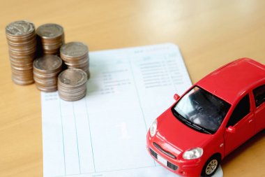 Satır hesabına kitap ve Finans konsept otomobili
