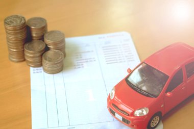 Satır hesabına kitap ve Finans konsept otomobili