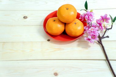 Ay Yeni Yılı Aksesuarları ve Çin Yeni Yılı. Turuncu