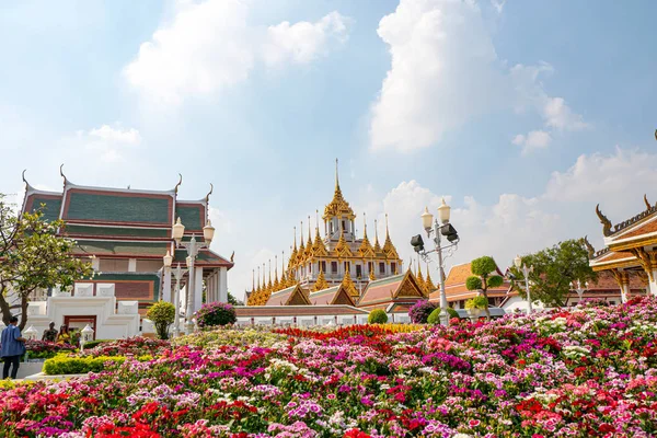 Bangkok Tailândia Janeiro 2020 Wat Ratchanaddaram Loha Prasat Metal Palace — Fotografia de Stock
