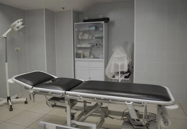 Невелика операційна кімната без людей — стокове фото