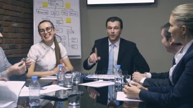 Çalışanlarla patron raporları iyi haber